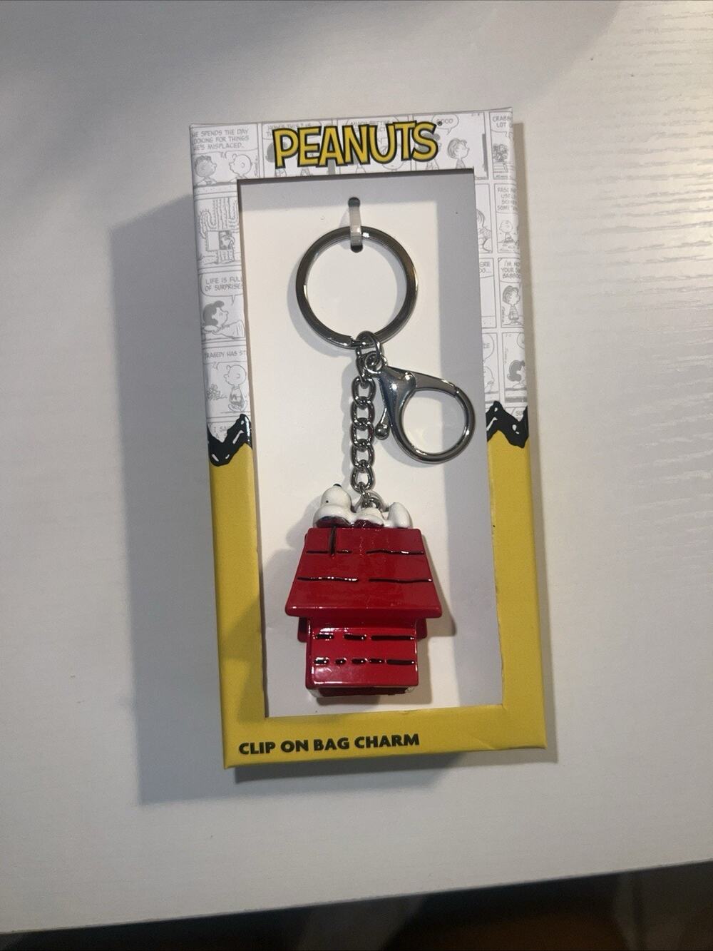 Peanuts Snoopy on Doghouse Iconic Keychain Clip-On Bag Charm New In box Official